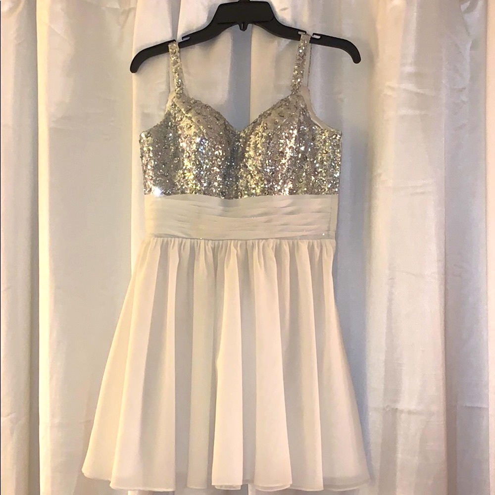 White cocktial dress